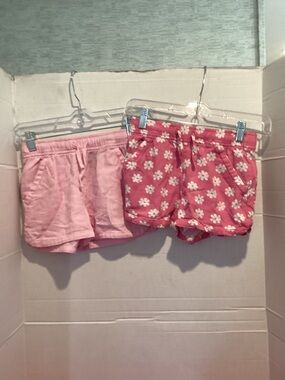 Girls Old Navy Bundle Pink Daisy Print & Solid Pink Drawstring Shorts Medium